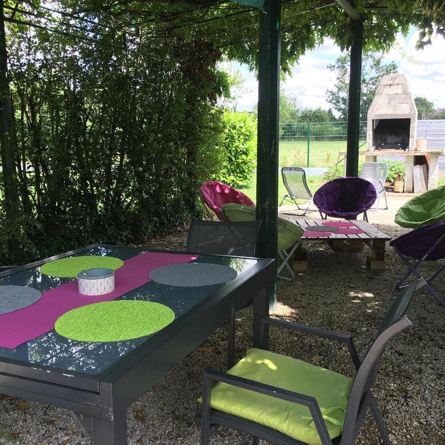 Agathe Et Titi Bed & Breakfast Marigny-les-Reullee Bagian luar foto